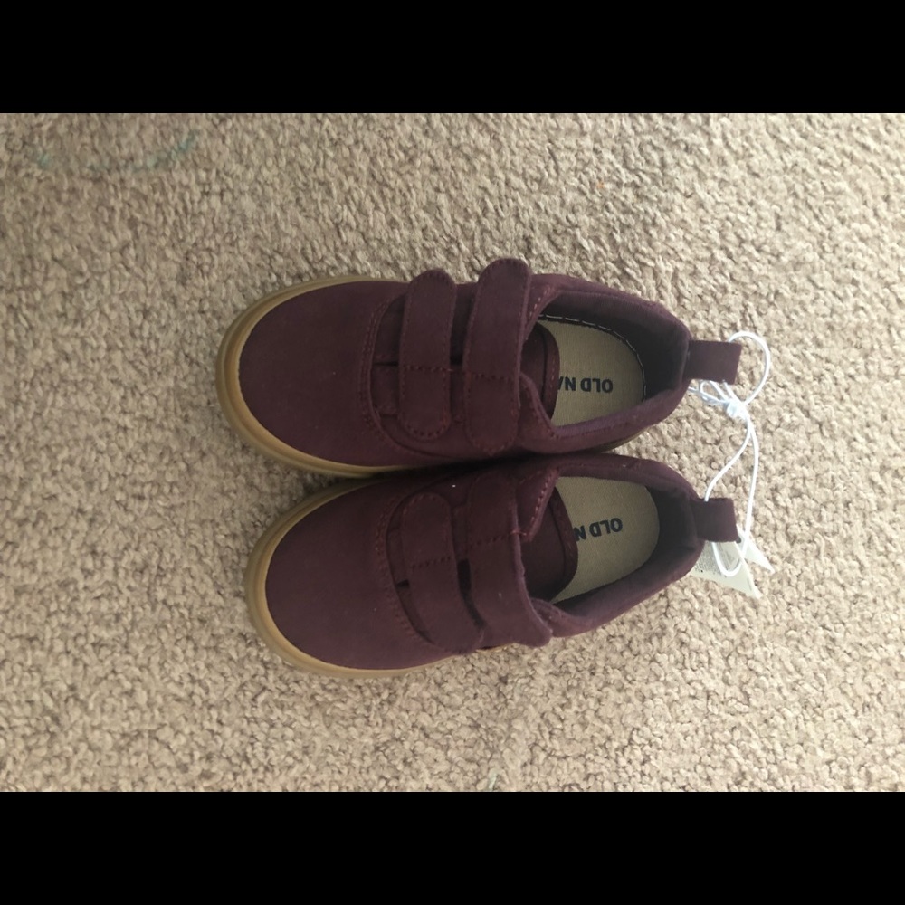 Brand new pair of shoes. W tags